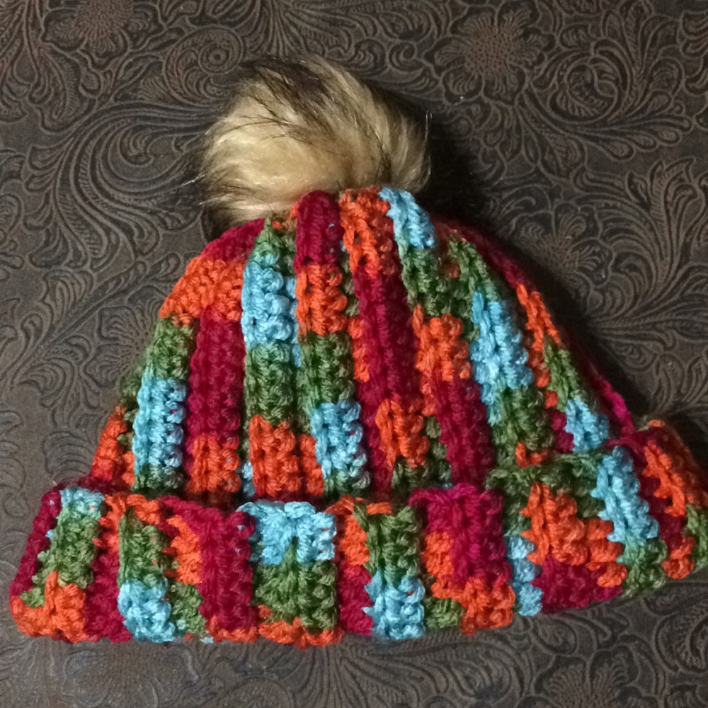 NEW! Crocheted hat with faux fur pom pom